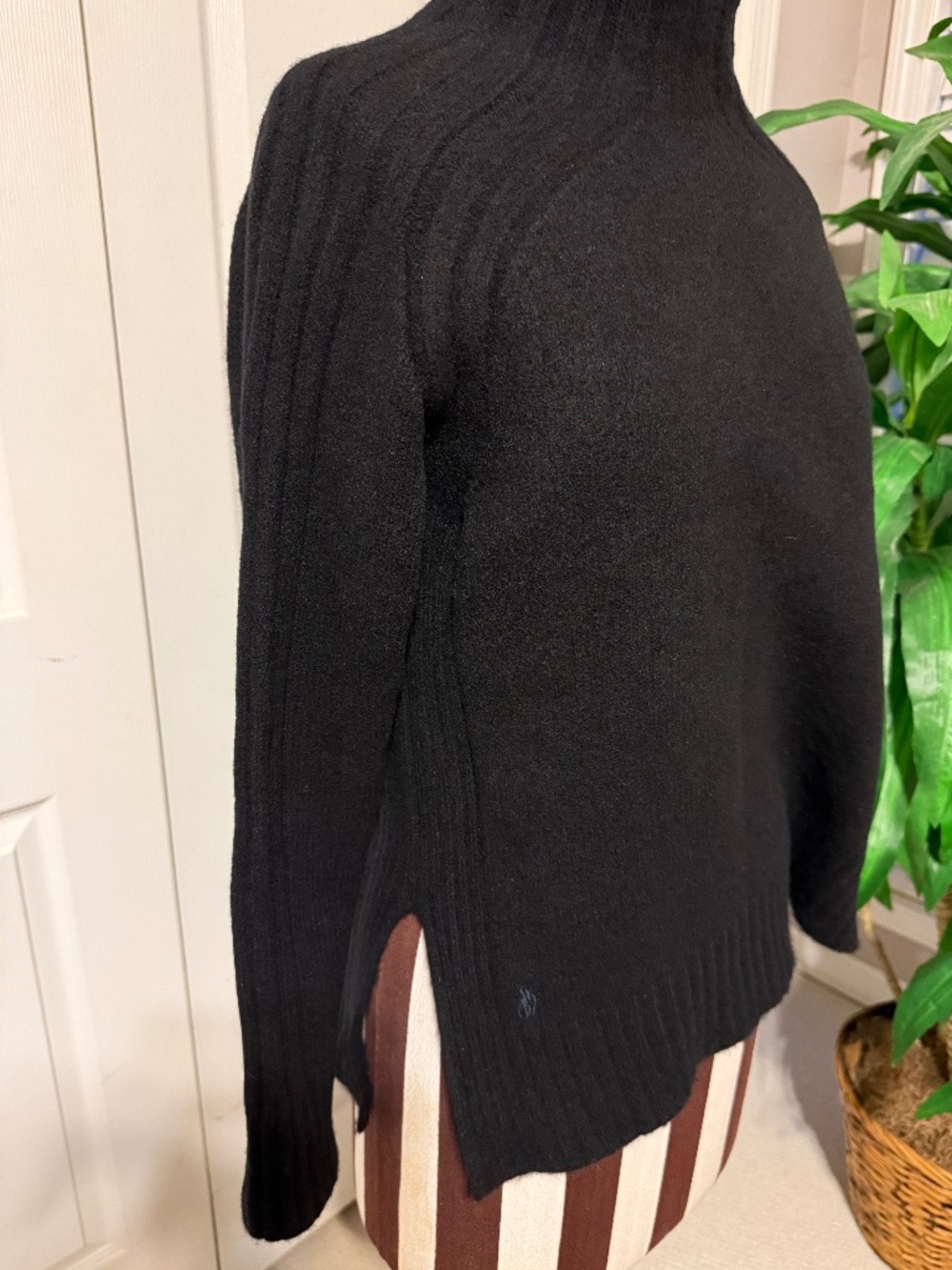 Polo Ralph Lauren Women’s Wool/Cashmere Blend Black Mock Neck Sweater Size XS